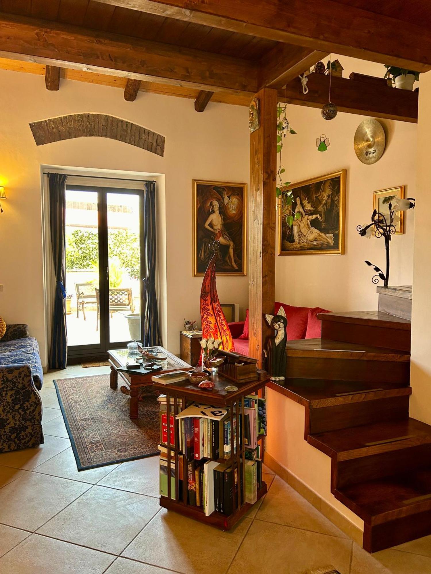 Lisa'S Home ปิเอดิมอนเต เอตเนโอ ภายนอก รูปภาพ