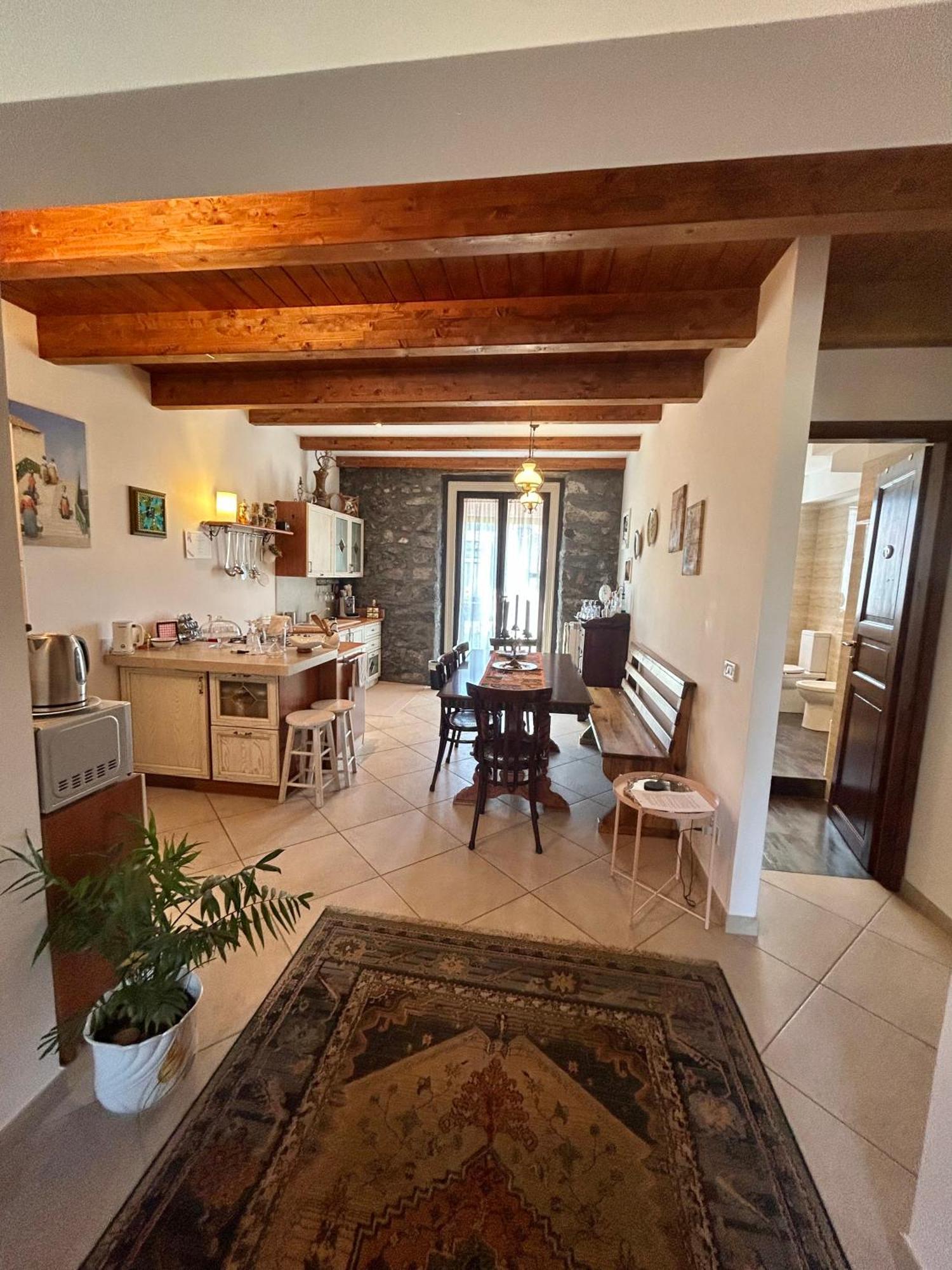 Lisa'S Home ปิเอดิมอนเต เอตเนโอ ภายนอก รูปภาพ